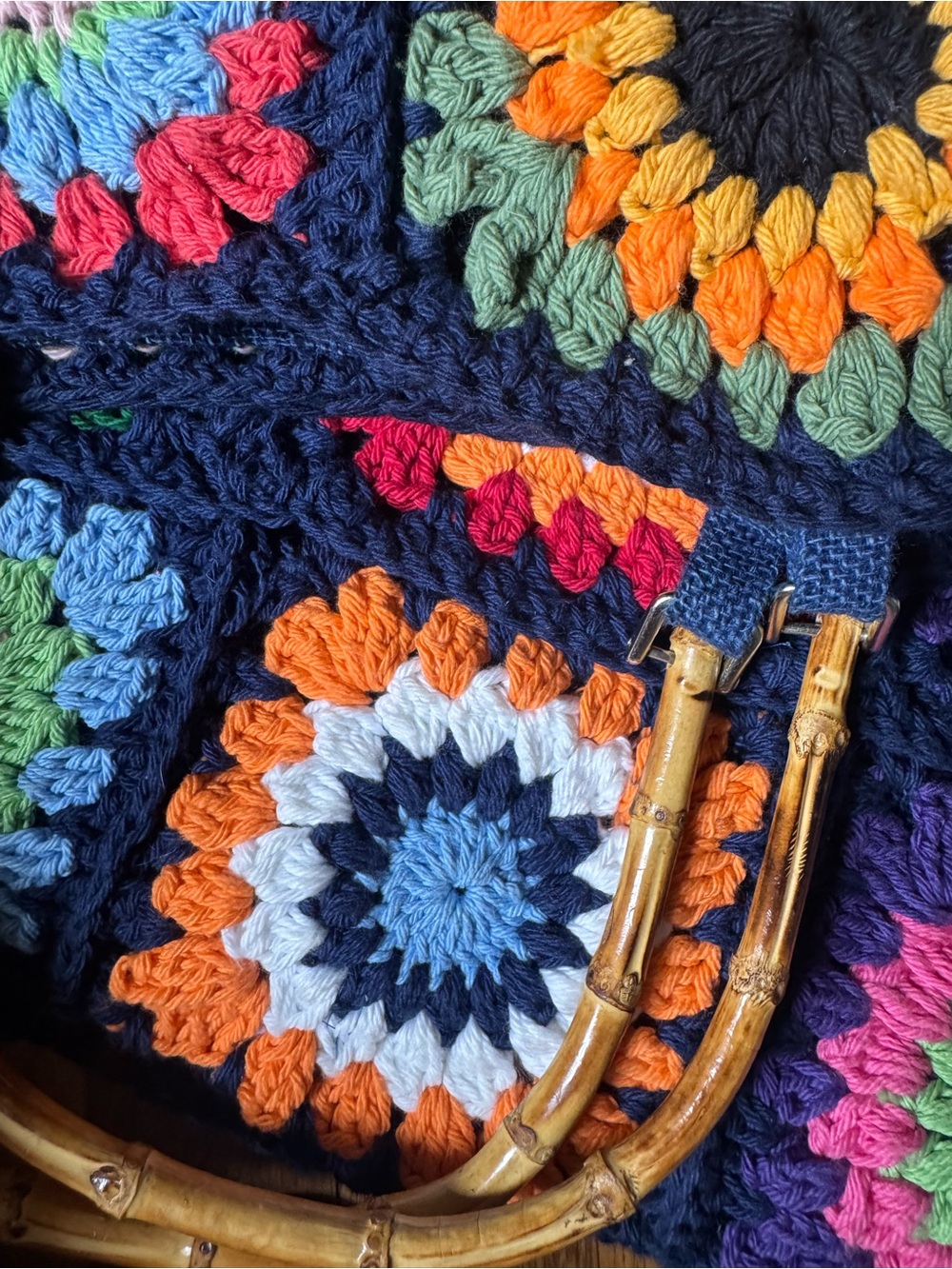 Vintage 1970’s Handmade Crochet Large Cottagecore Quilt Bag - Picture 7 of 9